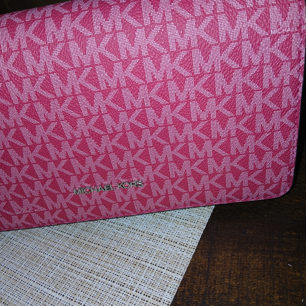 Michael Kors Pink Signature Monogram Crossbody. NWT